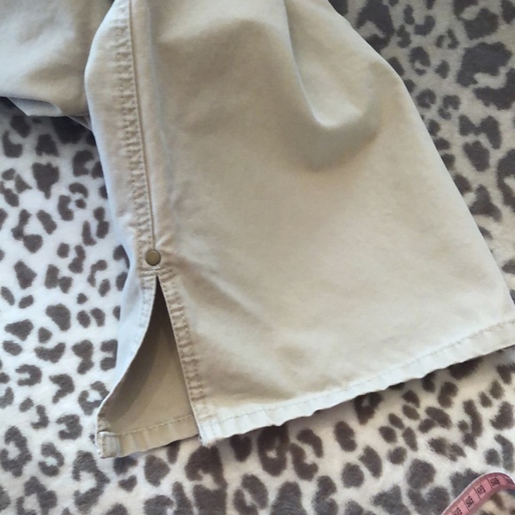 Y2K Old Navy Ultra Low Waist Pants in Light Khaki Size 4 Women’s - Picture 16 of 17